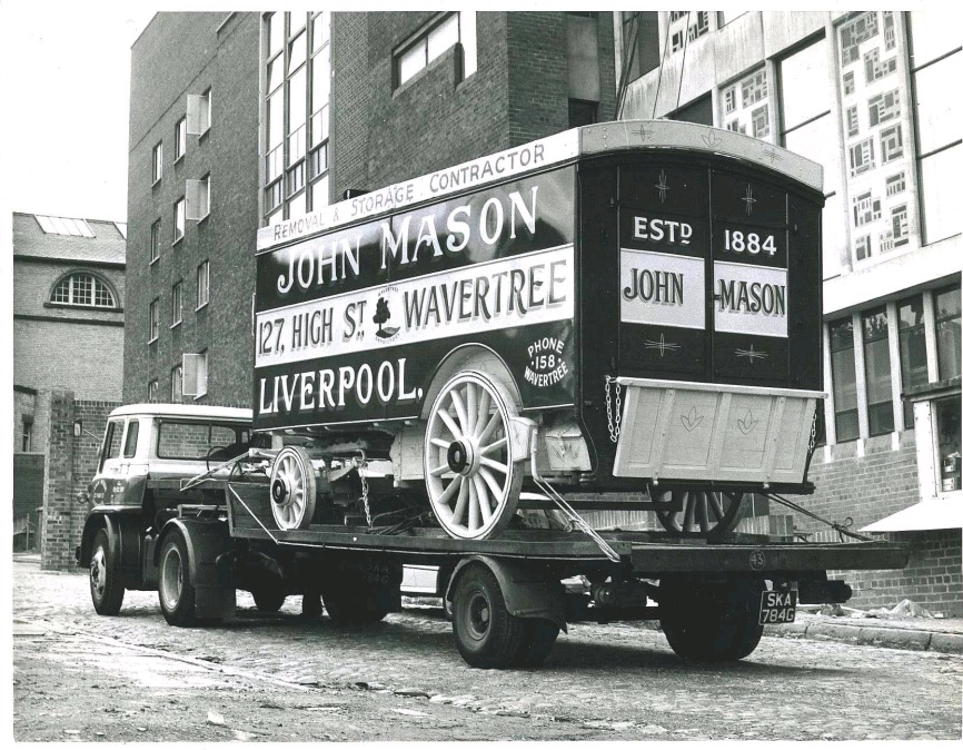 Delivering preserved horse-drawn van to the new Liverpool Transport Museum in William Brosn Stre