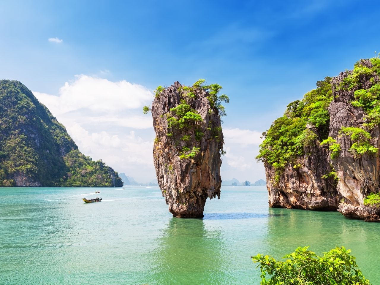 International removals to phuket